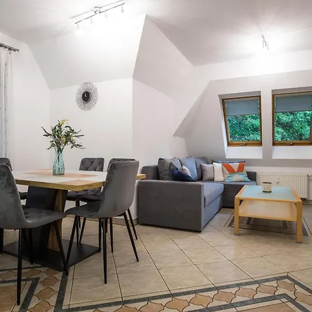 Na Rowni W Centrum Apartzakop 자코파네